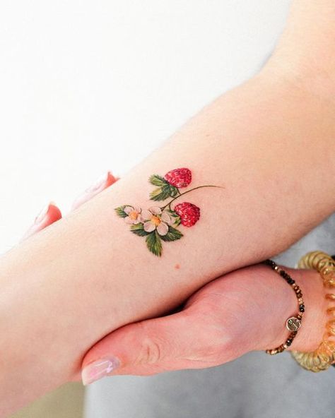 Dainty Raspberry Tattoo, Red Ink Strawberry Tattoo, Wild Strawberries Tattoo, Strawberry Blossom Tattoo, Wild Strawberry Tattoo, Strawberry Flower Tattoo, Cute Strawberry Tattoo, Strawberry Tattoo Minimalist, Tattoo Strawberry