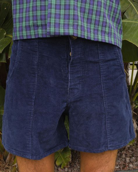 Corduroy Shorts Outfit Men, Corduroy Shorts Outfit, Shorts Outfit Men, Measure Waist, Surf Gifts, Mens Shorts Outfits, Corduroy Shorts, Style Shorts, Beach Blanket