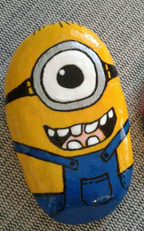 Painted Rocks Minions, Minion Rock Painting Ideas, Rock Painting Ideas Minion, Minion Rock Painting, Cute Rock Painting Ideas, Cute Rock Painting, Minion Painting, Minion Rock, Stone Pictures Pebble Art