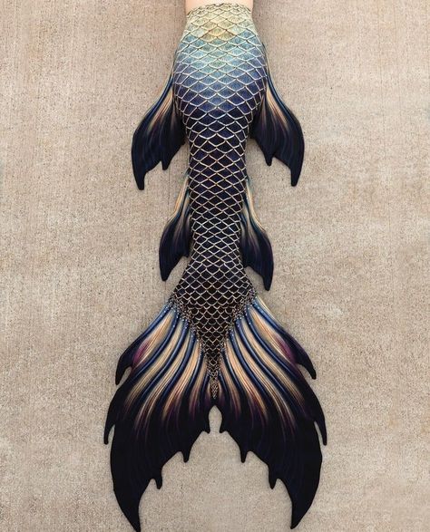 Pink Mermaid Tail Aesthetic, Mermaid Tail Ideas, Mermaid Tail Aesthetic, Black Mermaid Tail, Siren Tail, Gold Mermaid Tail, Drawing Mermaid, Elven Tree, Diy Mermaid Tail