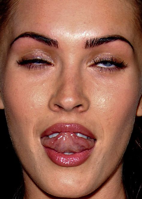 Celebrity Close-Up, A Collection of Unflattering, Extremely Close Photos of Celebrities Megan Fox Face, Megan Fox Pictures, Megan Denise Fox, Close Up Faces, Bad Teeth, Tongue Health, Celebrity Faces, Teen Choice Awards, Face Expressions