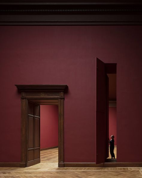 Kaan Architecten hides extension in Royal Museum of Fine Arts Antwerp High Gloss Floors, Micro Homes, Royal Museum, Exhibition Room, Building Images, Neoclassical Architecture, Modern Extension, House Details, Night At The Museum