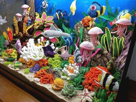 Crochet Aquarium, Crochet Fish, Form Crochet, Crochet Business, Crochet Design Pattern, Crochet World, Diy Crochet Projects, Origami Crafts, Crochet Patterns For Beginners