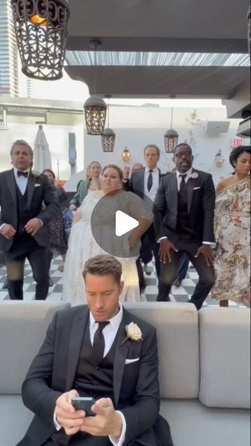 Mandy Moore on Instagram: "Yes, Rebecca wobbles… 👵🏻💃🏻 Listen- you can’t take the Pearsons anywhere. You know we love a group dance. #thisisus #wobble #weddingseason" Funny Moments Videos, Dancing Videos Funny, Funny Dance Videos, Happy Dance Video, Dancing Videos, Wobble Dance, Funny Walmart People, Dance Memes Funny, Dance Performance In Wedding