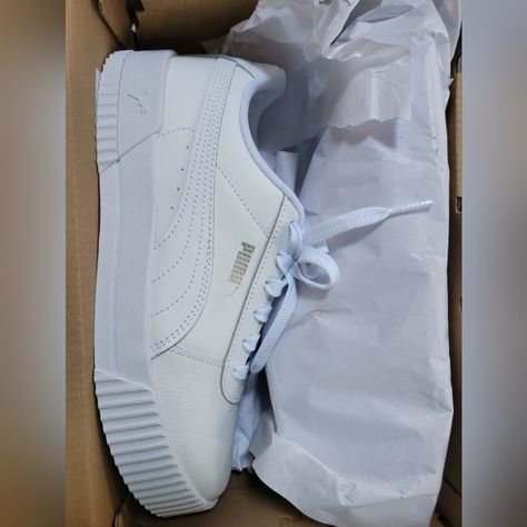 Brand New Puma Carina White Shoes Size 7.5. Puma Shoes Aesthetic, White Puma Sneakers For Training, Puma Shoes Women White, White Pumas, Puma Carina Sneakers, White Puma Shoes, Puma Women Shoes, White Puma Sneakers, Puma Carina