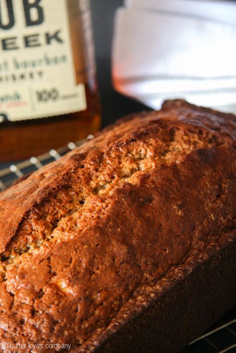 An easy recipe for bourbon banana bread :-) Banana Bourbon Bread, Bourbon Banana Bread, Bourbon Bread, Banana Oat Bread, Cheese Burrito, Sweet Potato Pie Southern, Banana Walnut Bread, Sugar Bread, Farmers Market Recipes