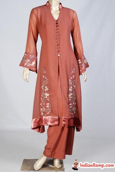 doll fashion Pakistani Casual Dress Design, Open Shirt Designs Pakistani, Front Open Kurti Designs, Pakistani Casual Dress, Shirts Designs Pakistani, Straight Kurti Designs, Pakistani Casual Wear, Pakistani Casual Dresses, Early Spring Fashion