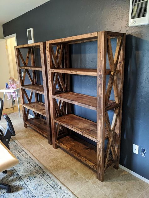 Farmhouse Bookcases, Rustic Bookshelf, Rustic Bookcase, Bookcase Diy, Bookshelf Ideas, Wood Bookshelves, Bookshelf Design, Bookshelves Diy, Diy Furniture Projects