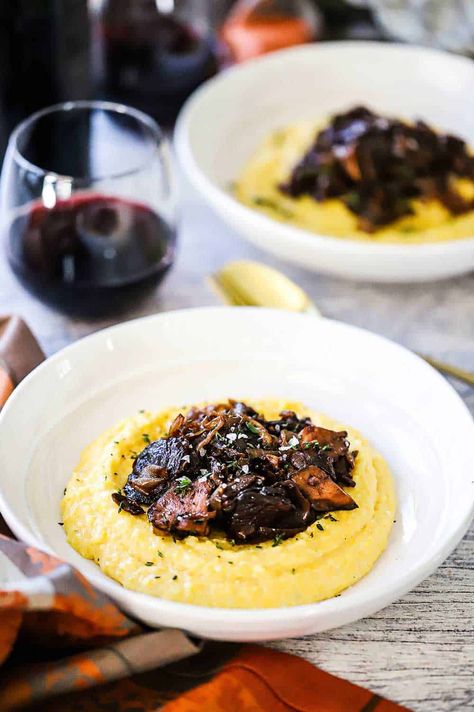 Two white bowls side by side each filled with creamy polenta and caramelized onions and wild mushrooms. Yummy Grilled Cheese, Italian Appetizers Easy, Mushroom Polenta, Caramelized Onions And Mushrooms, Balsamic Mushrooms, How To Cook Polenta, Roasted Tomato Basil Soup, Polenta Recipes, Italian Comfort Food