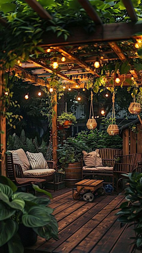 Small Garden Lounge, Small Backyard With Deck Ideas, Backyard Small Deck Ideas, Outside Oasis Backyards, Cozy Outdoor Patio Ideas, Cozy Small Patio Ideas, Outdoor Garden Seating Ideas, Backyard Oasis Ideas Inspiration, Cozy Terrace Ideas