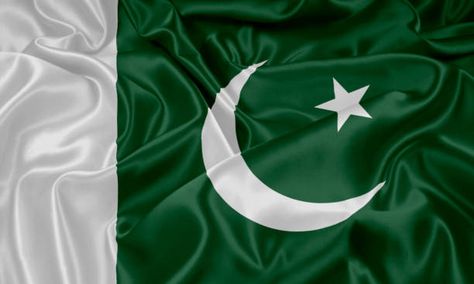 Pakistani Picture, Pakistan Flag Wallpaper, Pakistan Flag Images, Pakistan Wallpaper, Pakistan Pictures, Pakistani Flag, Pakistan Independence, Pakistan Independence Day, Pakistan Flag