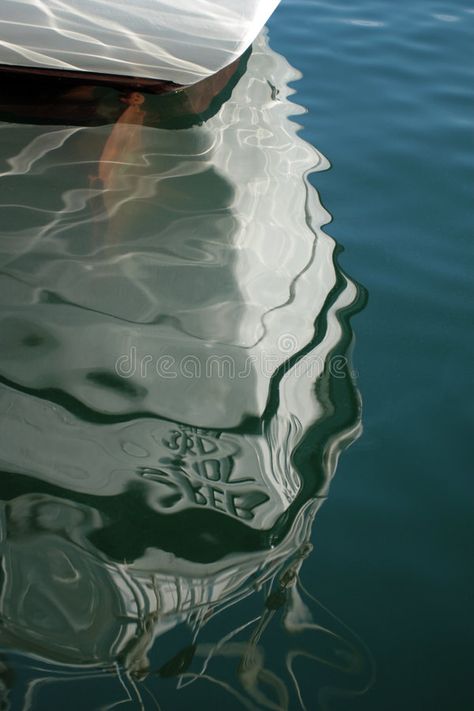 Boat Reflections In Water, Boat In Water, Water Boat, Water Reflections, Water Art, Daily Painting, Stock Photography Free, Photo Design, In Water