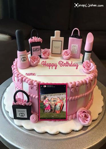 Cake Designs Birthday Women, Happy Birthday Cakes For Women, Bolo Picnic, Makeup Birthday Cakes, Write Name On Cake, Gucci Cake, Birthday Cake Write Name, Girly Birthday Cakes, Torte Creative