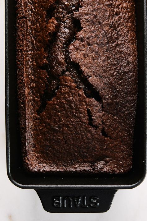 Chocolate Loaf Cake Recipe, Chocolate Loaf, Chocolate Loaf Cake, Loaf Cake Recipes, Cake Dome, Chocolate Buttercream Frosting, Buttercream Frosting Recipe, Best Chocolate Cake, Loaf Cake