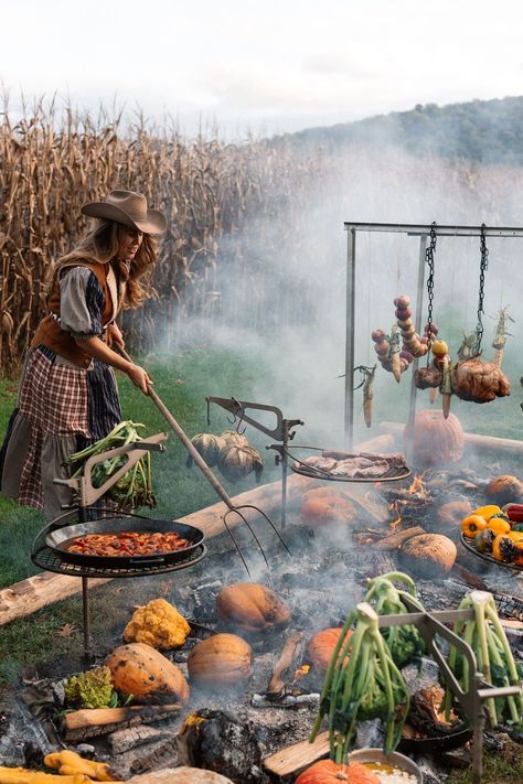 Sarah Glover Sarah Glover, Cooking Over Fire, Fire Pit Cooking, Open Fire Cooking, Gardens Ideas, Fire Food, Garden Idea, Bed Diy, Garden Aesthetic