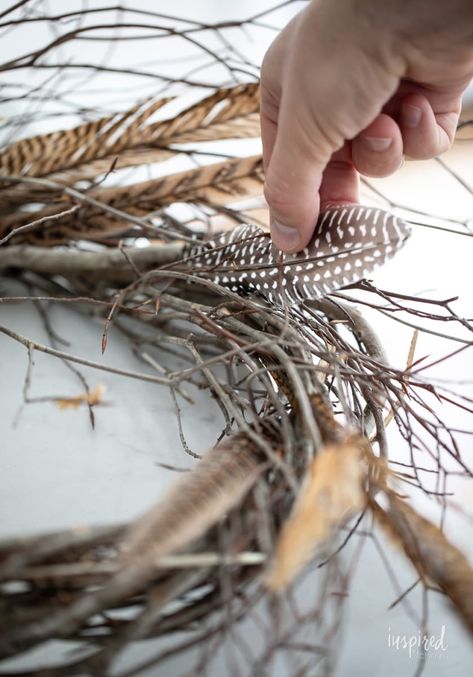 How to Make a Feather Wreath for Fall #feather #wreath #fall #DIY #fallwreath #featherwreath #falldecor #decorating #handmade #rustic #cottagecore Diy Fern Wreath, Wreaths With Feathers, Diy Feather Wreath, Turkey Feather Crafts, Feather Wreath Diy, Feather Ornaments, Rustic Cottagecore, Feather Crafts Diy, Wreath For Fall