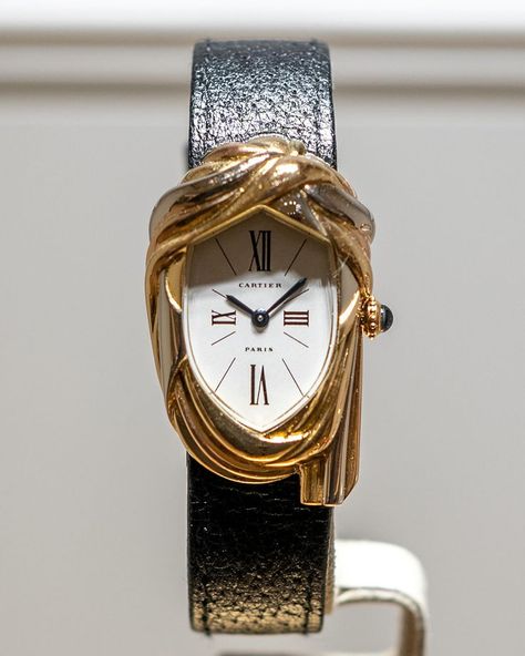 Cartier Tank Alternatives, Cartier watch, unique watch designs, vintage watch, vintage watch, vintage watches, retro watches, vintage watches women Classy Watch, Vintage Watches Women, Retro Watches, Vintage Jewelry Art, Watches Women, Cartier Tank, Dope Jewelry, Cartier Watch, Watch Vintage