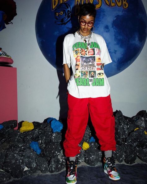 Women’s Baggy Outfit, Teyana Taylor Outfits Streetwear, Teyana Taylor Fashion, Teyana Taylor Style, Teyana Taylor Outfits, Tomboyish Outfits, Tomboy Swag, Tomboy Outfit Ideas, Fun Vibes