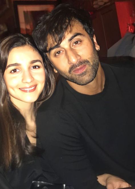 Alia And Ranbir Kapoor, Ranbir Kapoor Aesthetic, Alia And Ranbir, Ranbir And Alia, Alia Ranbir, Ranbir Alia, Ranbir Kapoor Alia Bhatt, Hindi Wedding, Funny School Answers