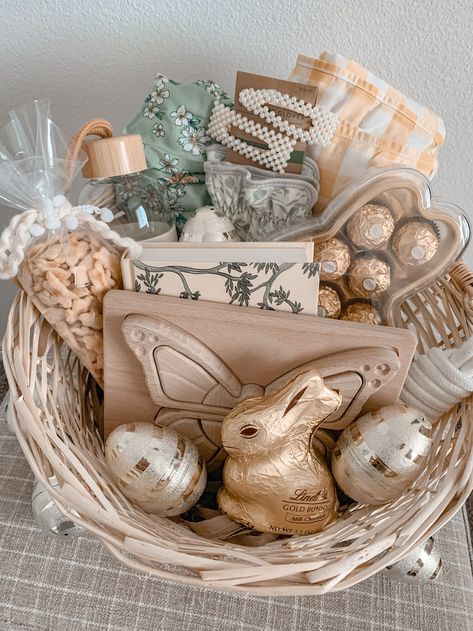 Easter Basket Goodies — CATRINA SIVULA Elegant Easter Baskets, Neutral Easter Basket Ideas, Women Easter Basket Ideas, Easter Basket Inspiration, Beautiful Easter Baskets, Easter Basket For Friends, Simple Easter Gifts For Adults, Womens Easter Basket, Adult Kids Easter Basket