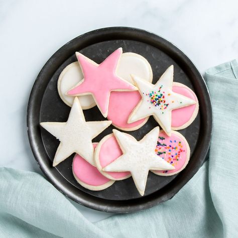 Almond Flour Sugar Cookies Grain Free Sugar Cookies, Almond Flour Sugar Cookies, Recipes For Bread, Soft Frosted Sugar Cookies, Gf Cookies, Paleo Gluten Free Recipes, Gluten Free Sugar Cookies, Best Sugar Cookie Recipe, Baking With Almond Flour