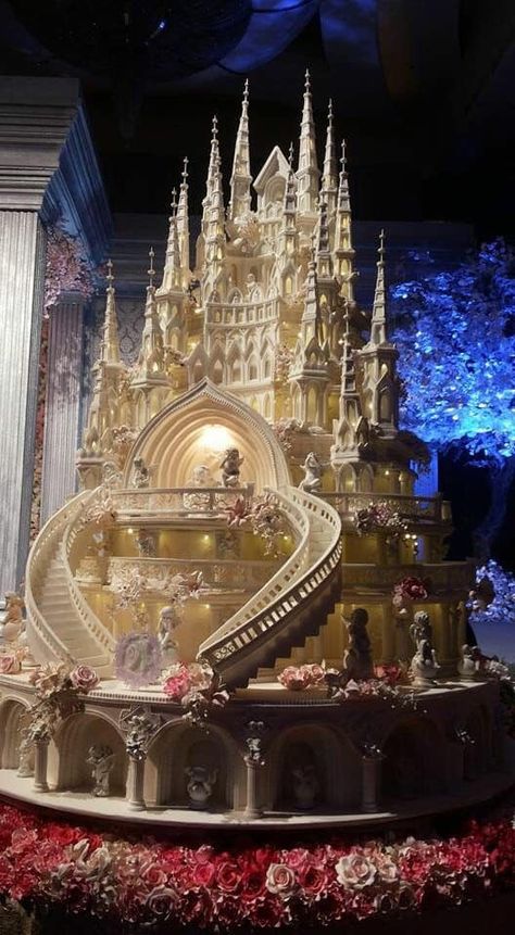 Huge Wedding Cakes, Castle Wedding Cake, Castle Cakes, Huge Wedding, Fancy Wedding Cakes, Extravagant Wedding Cakes, Big Wedding Cakes, Lace Wedding Cake, Castle Cake