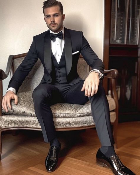 Work Causal, Men's Tuxedo Wedding, Wedding Suits Men Black, Wedding Tux, Black Suit Wedding, Dinner Suit, Wedding Suits Groom, Groom Tuxedo, Men Suit