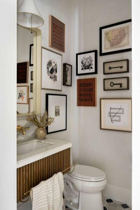 Dark modern bathroom