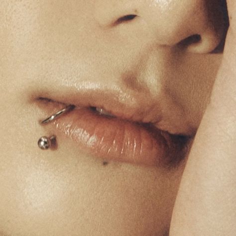 jungkook’s lips Jungkook Lips Aesthetic, Jungkook Lips Piercing, Jungkook Gauges, Jungkook Double Lip Piercing, Jungkook Peircings, Jungkook's Piercings, Pirsing Lips, Lip Percing, Pirsing Lip