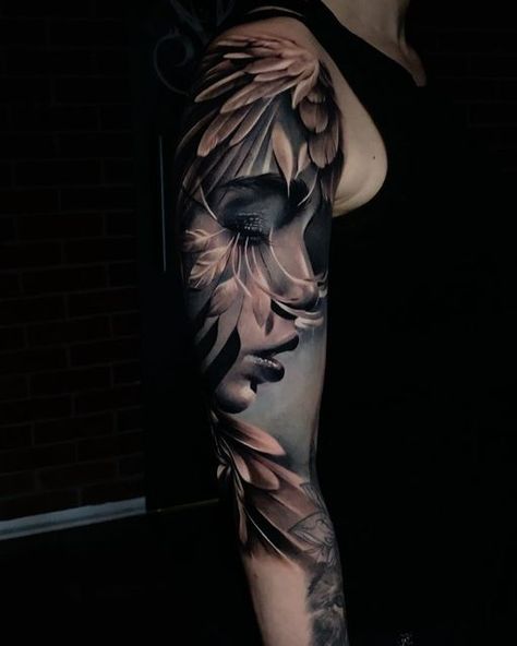 Portrait Tattoo Sleeve, Female Warrior Tattoo, Valkyrie Tattoo, Best Cover Up Tattoos, Mujeres Tattoo, Tattoo Japanese Style, All Black Tattoos, Muster Tattoos, Cool Forearm Tattoos