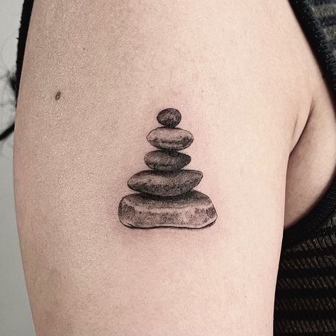 The cutest cairn. From my flash! Thanks Jasmine 😊🙏 #tattoos #blackandgreytattoo #microrealism #blackandgreyrealism #blackandgreyrealismtattoo #naturetats #cairntattoo #cairn #tattooartist #denvertattoo #denvertattooartist #denvertattoos #titletattoostudios #tattooshop #realismtattoo #microrealismtattoo Stack Of Rocks Tattoo, Rock Stack Tattoo, Rocks Tattoo Stone, Cairn Tattoo, Rocks Tattoo, Stones Tattoo, Microrealism Tattoo, Nature Games, Earthy Tattoos