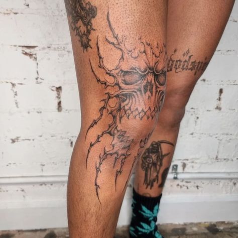 Shattered Knee Tattoo, Skull Tattoos Knee, Men’s Knee Cap Tattoo, Skull Knee Cap Tattoo, Knee Skeleton Tattoo, Round Knee Tattoo, Knee Hinge Tattoo, Kneee Tattoos, Tattoos Under Knee