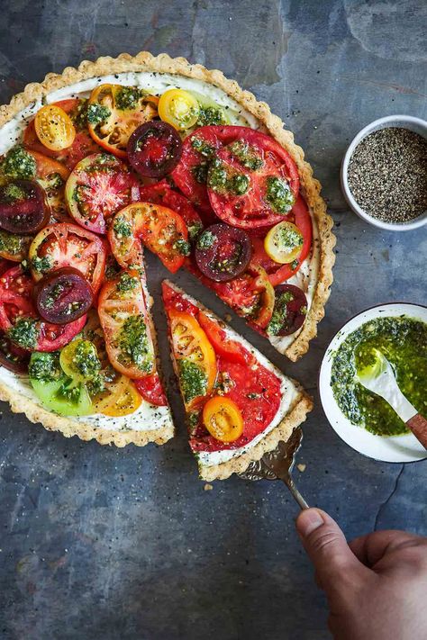 Easy Tomato Tart, Classy Food, Vegetarian Entree, Pesto Vinaigrette, Tomato Tart Recipe, Savory Breads, Watermelon Feta Salad, Basil Recipes, Tomato Tart