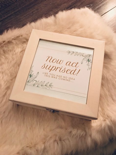 Matron Of Honor Box Ideas, Country Maid Of Honor Proposal, Asking Made Of Honor Ideas, Made Of Honor Proposal Ideas, Matron Of Honor Proposal Box Diy, Maid Of Honor Proposal Ideas, Wedding Party Proposal, Bridesmaid Proposal Diy, Bridal Party Invitations