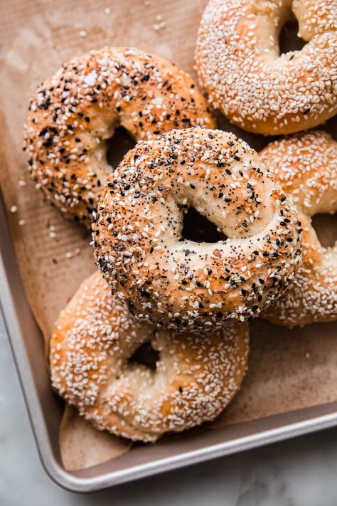 High Protein Bagels, Protein Bagels, Healthy Bagel, Vegan Greek Yogurt, Bagel Recipe Easy, Bagels Recipe, Protein Bread, Protein Packed Meals, Homemade Bagels