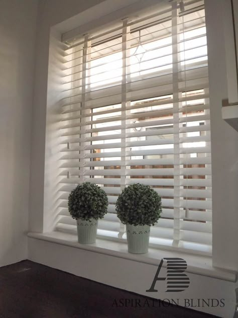 Wooden Venetian Blinds, Blinds For French Doors, Blinds For Windows Living Rooms, Architecture Styles, Patio Blinds, White Blinds, Modern Blinds, Living Room Blinds, Bedroom Blinds