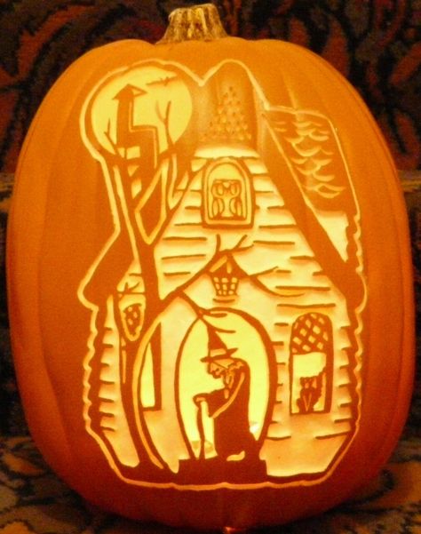 Pumpkin Carving Ideas Haunted House, Pumpkin Carving Haunted House, Pumpkin Carving House, Haunted House Pumpkin Carving, Haunted Mansion Pumpkin, 3d Pumpkin Carving, Vintage Haunted House, Pumpkin Sculpting, Awesome Pumpkin Carvings