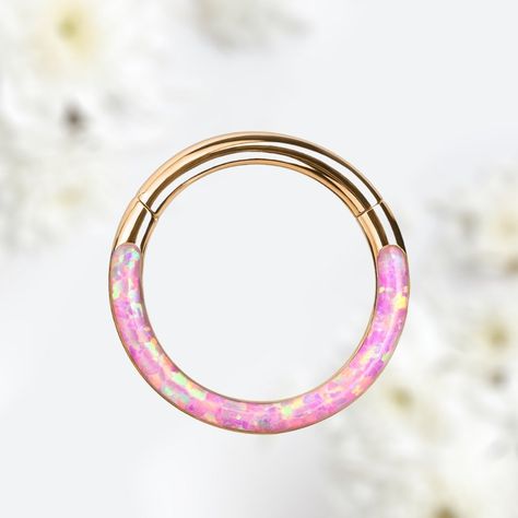 16g front facing pink opal hinged septum clicker ring.  Barbell Thickness: 16g Hoop diameter : 8mm & 10mm. Made with high quality surgical steel. Each item is 1005 surgical steel, nickel free and hypoallergenic. Feminine Septum Piercing, Septum Piercing Hoop, Bijoux Piercing Septum, Septum Gold, Gauge Septum, Opal Septum, Cute Nose Piercings, Septum Piercing Jewelry, Nose Piercings