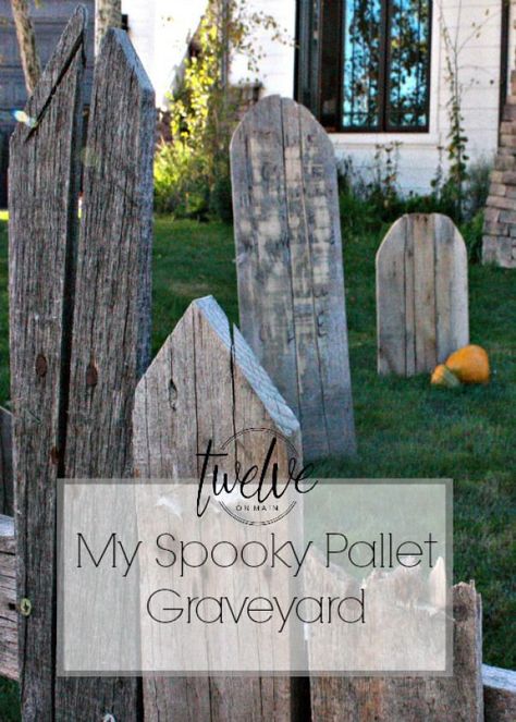 My Spooky Pallet Graveyard Halloween Pallet Fence, How To Make A Witch For The Yard, Pallet Wood Halloween Decorations, Wood Pallet Halloween Projects, Pallet Coffin Diy, Halloween Fence Diy, Halloween Pallet Ideas, Deadly Garden, Diy Halloween Fence