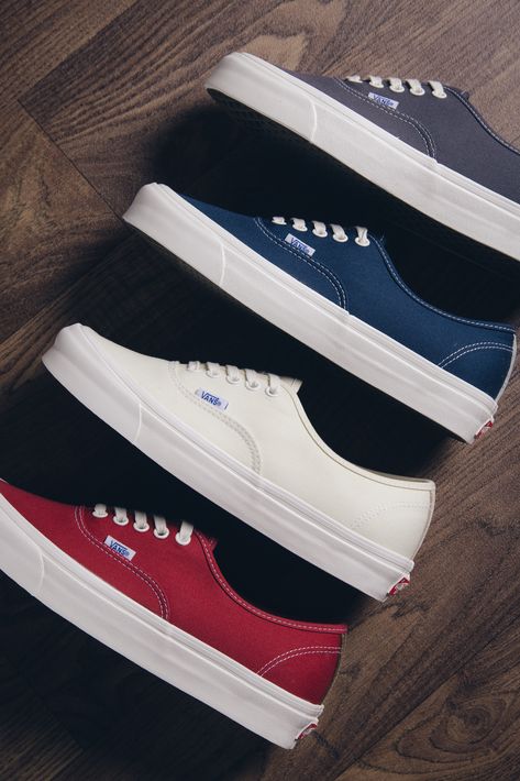 Vans Vault OG Authentic LX "Suede/Canvas" Collection Vans For Men, Vans Shoes Fashion, Vans Shoes Women, Sneakers Outfit Men, Mens Vans Shoes, Vans Vault, Basic Shoes, Street Fashion Men Streetwear, Vans Style