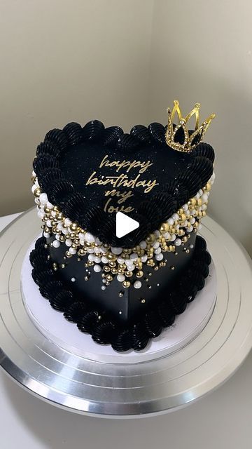 ximi_treats on Instagram: "Gold and black heart cake 🖤" Black Silver Heart Cake, Black Heart Cake With Pearls, 40th Birthday Ideas For Women Themes Black, Black Cake With Pearls, Black And Gold Heart Cake, Happy Birthday Aesthetic Wishes, Black Cake Decoration, 15 Birthday Cake Ideas, Black Cake Design