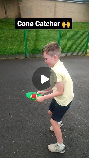 Kev Weir | PE and Coaching on Instagram: "Try this simple throwing and catching game.  #justplaysports #peteachersofinstagram #teacher #teachersofinstagram #physed #physedteacher #physicaleducation #pe #peteacher #physicaleducationteacher #teacherlife" Elementary Pe Games, Pe Games Elementary, Gym Games For Kids, Elementary Physical Education, Elementary Pe, Pe Class, Physical Education Teacher, Pe Games, Gym Games