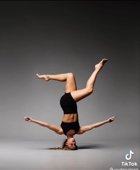 Cool Dance Picture Poses, Dance Poses On The Floor, Acro Dance Poses Pictures, Jazz Poses For Pictures, Flexible Dance Poses, Sassy Jazz Dance Poses, Creepy Dance Poses, Lyrical Dance Poses For Pictures, Abstract Dance Poses