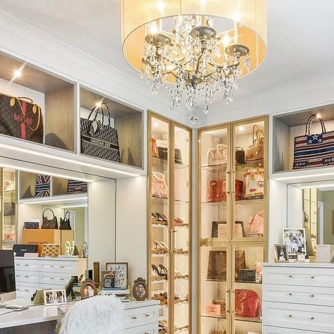 California Closets Northern NJ on Instagram: "Glam room, woman cave, closet, whatever you call it, this stunning space - designed by Ellen Paytas - showcases it all! 

This client's gorgeous collection of handbags and shoes is now displayed with pride and provides a private retreat to work and relax in, as well! 

Let’s face it, none of us are wearing our clothes as much as we used to, but you can still visit and enjoy your clothing and style outfits for future events and parties! 

Closet envy is real! 

Designer:  Ellen Paytas @calclosets_by_ellenp 

📸: @chastitycophotos" Luxury Walk In Closet, Dressing Room Bedroom, Glam Closet, Decor Bedroom Ideas, Dressing Room Closet, Bedroom Aesthetics, Dream Closet Design, Beautiful Closets, Luxury Closets Design