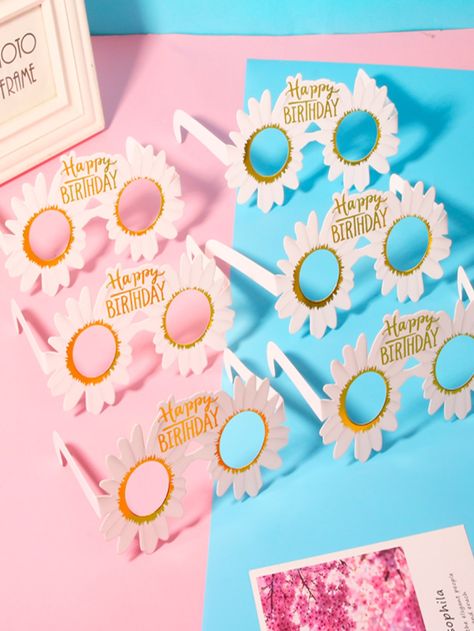 Fourever Groovy, Lemon Birthday, Daisy Birthday, Disney Birthday Party, Hippie Party, Party Glasses, 2nd Birthday Party Themes, Girl Birthday Decorations, Birthday Party Theme Decorations