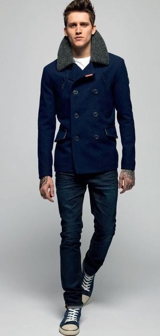 Jacket Mens Peacoat Outfit, Mens Peacoat, Peacoat Outfit, Navy Pea Coat, Winter Stil, Herren Outfit, Winter Jacket Men, Fashion Suits, Denim Jeans Men