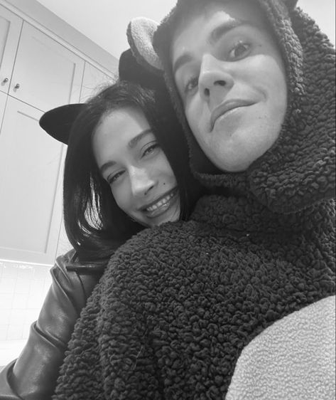 Hailey Bieber and Justin Bieber Justin Bieber Family, Justin Bieber Wallpaper, Justin Hailey, Cutest Couple Ever, Justin Bieber Pictures, I Love Justin Bieber, Justin Beiber, Love Justin Bieber, Hailey Baldwin