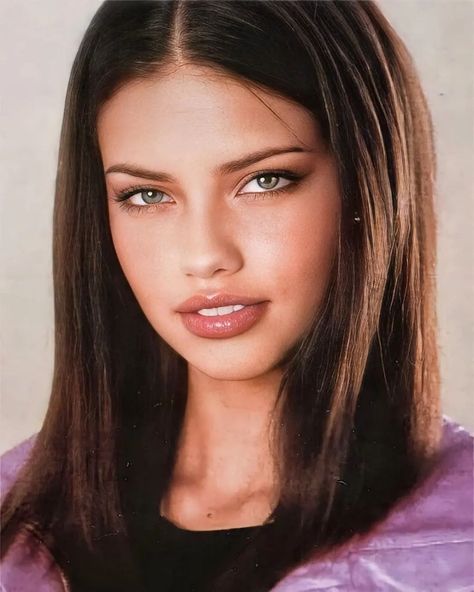 #adrianalima #adrianalima2000s #2000s #adrianalimathequeen #explore #pictures #photography #model #fashion #vs #victoriasecrets… | Instagram Adrian Lima, Adriana Lima Young, Adriana Lima Style, Adriana Lima Victoria Secret, Classy Makeup, Prettiest Celebrities, Angels Beauty, Victoria Secret Models, Vs Models