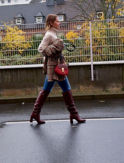 Burgundy Knee High Boots Outfit, Red Knee High Boots Outfit, Burgundy Boots Outfit, Dark Red Boots, Bordeaux Boots, Burgundy Knee High Boots, Red Boots Outfit, Otk Boots Outfit, Leather Boots Outfit