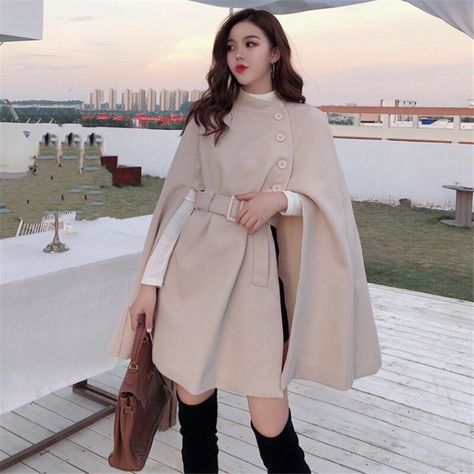 Poncho With Belt, Winter Tops For Women, Autumn Jacket Women, Winter Fashion Coats, Belt Women, Ladies Poncho, Stylish Coat, Capes For Women, Poncho Style